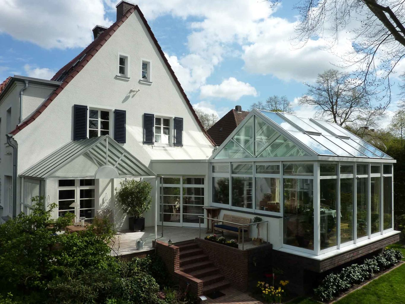 Exklusives Gartenerlebnis im Eventglashaus 1 SunArt Wintergarten in Südost-Ansicht mit Schiebefenster (Foto 1104_743)