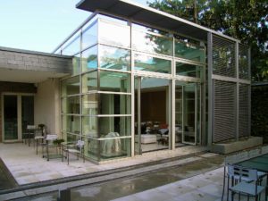 FineArt-serre in Keulen (object 839). Filigrane architectuur in een uitgekiende staander-liggerconstructie (de glasvoeg in de hoeken is bijna onzichtbaar)