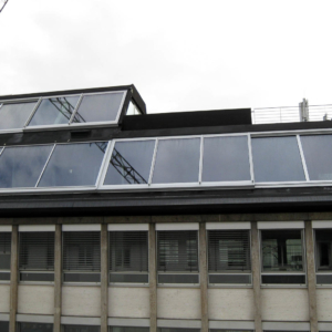 Lichtdach mit integriertem Panorama Dachschiebefenster in Stuttg.