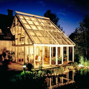 2-storey conservatory in Gummersbach (object 633). Enjoy evening atmosphere in winterly atmosphere with garden connection.